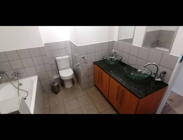 2 BEDROOM FLAT TO LET IN RIVIERA